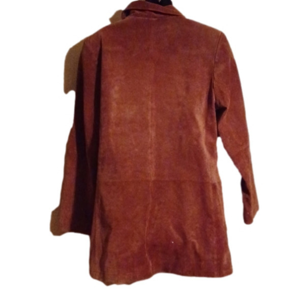 retro leather/ suede beautiful brown coat by Bernardo. Size medium.Flaw. - Picture 4 of 12